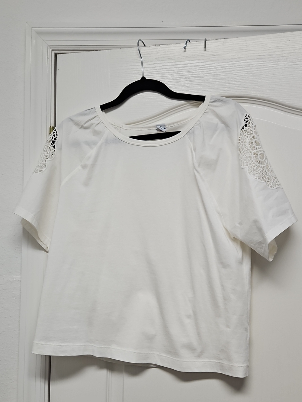 Women’s White Crochet-Sleeve Top